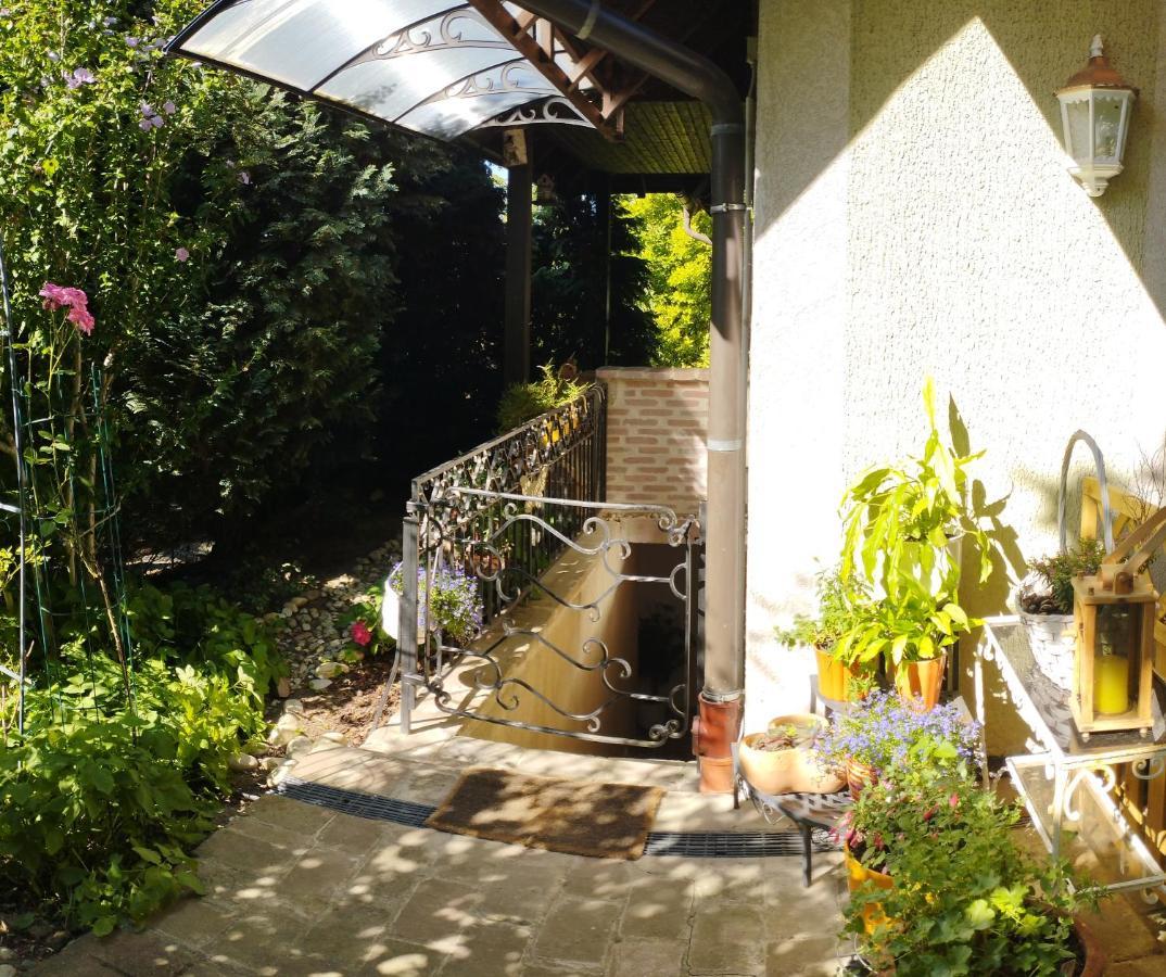 B&B Family Basement Apartment, Breakfast, Free Parking, 5Km From Tulln Chorherrn Ngoại thất bức ảnh